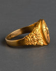 side view 18k gold signet ring